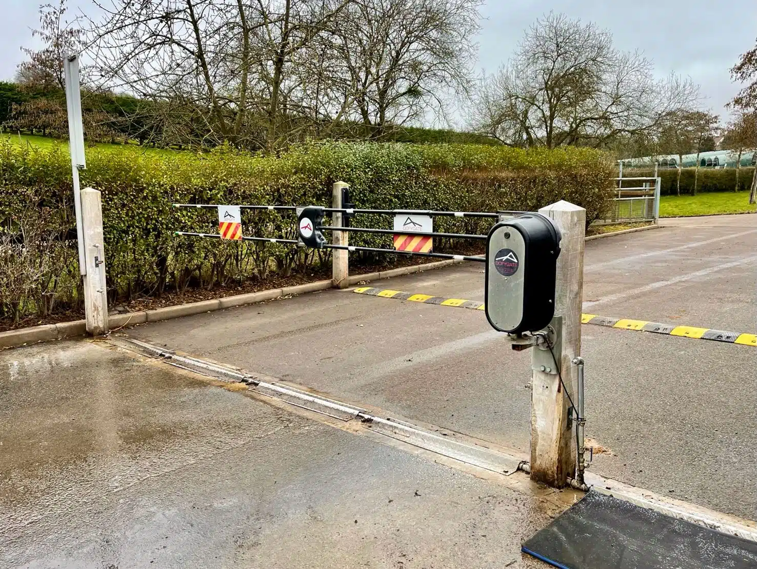 Smart ANPR Access Control with Netcom, UniFi and Dofygate